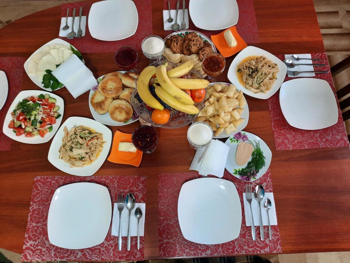 Jasmin Hotel Karakol Kültér fotó